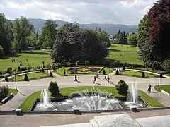 Bassin-fontaine du parc Jouvet.