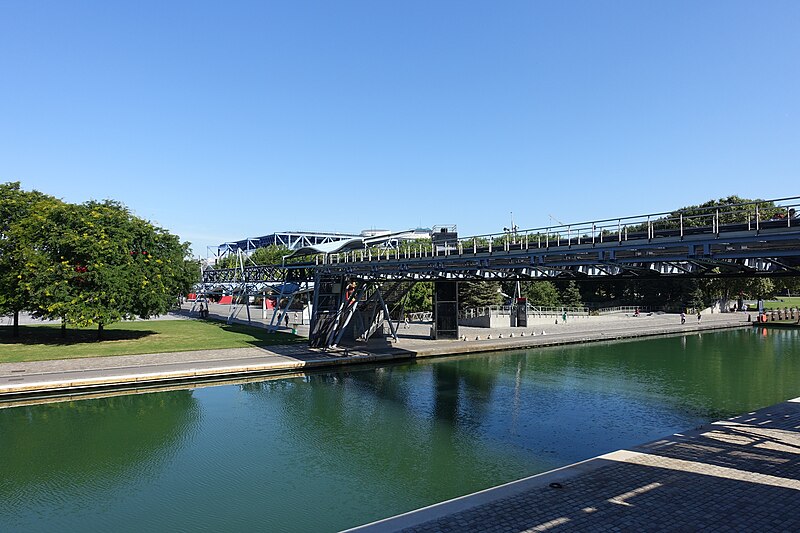 File:Parc de La Villette @ Paris (28339342554).jpg