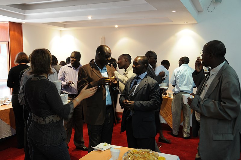 File:Participants interacting during tea break (5050822031).jpg