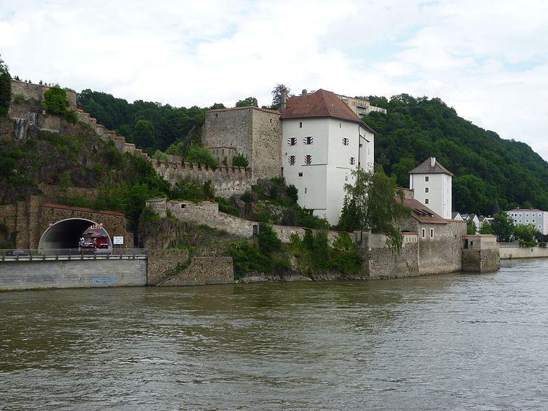 File:Passau, Veste Niederhaus.jpg