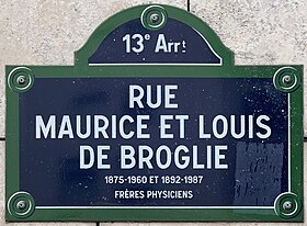 Voir la plaque.