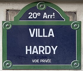 Voir la plaque.