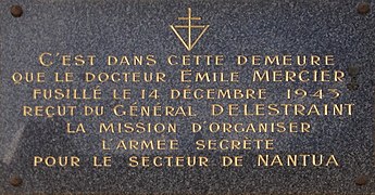 Plaque apposée sur la maison d'Émile Mercier à Nantua.