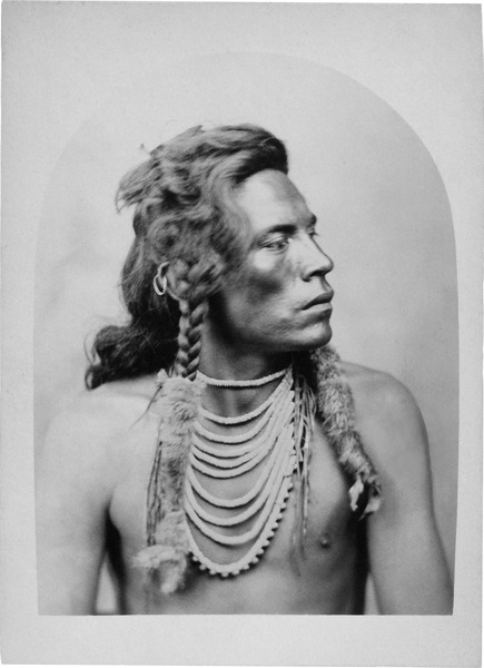 File:Portrait of Curley, A Crow Indian Scout with the Seventh Cavalry at the Battle of the Little Bighorn - NARA - 533090 NewEdit.tif