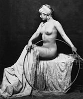 Clássico de Johnston, 1920, retrato nu de modelo não identificada, muito provavelmente uma showgirl de Ziegfeld Follies.