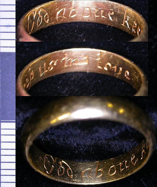 File:Post medieval gold posy ring (FindID 276914).jpg