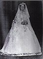 Princess Alice in wedding attire (1862).jpg