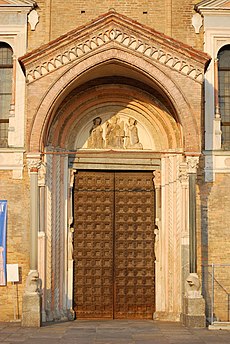 Prothyrum-Cathedral-Lodi.JPG