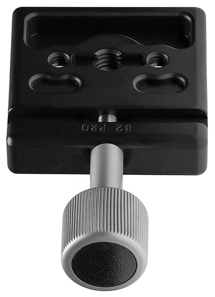 File:Really Right Stuff B2-Pro bottom angled knob.jpg