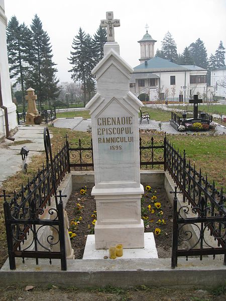 File:RmVl Bishop Ghenadie grave.jpg