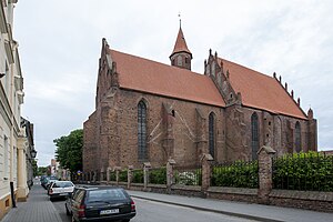 Dawny kościół klasztorny franciszkanów. obecnie kościół filialny pw. św. Jakuba i św. Mikołaja