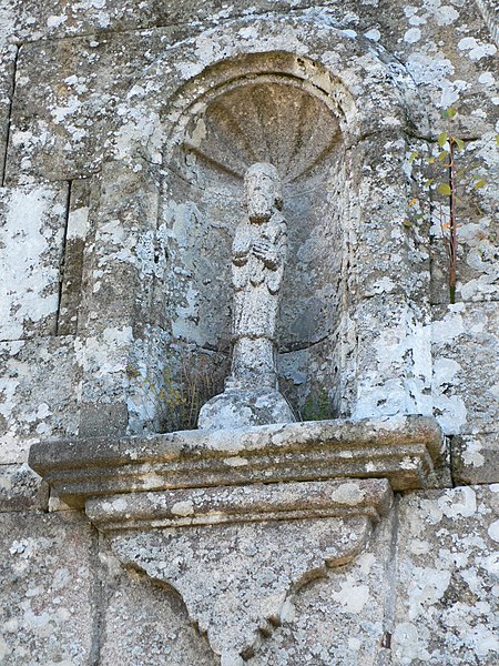 File:San Pedro na igrexa de Parada, A Estrada.JPG