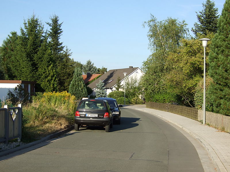 File:Schleienweg Bayreuth.JPG