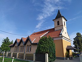 Slovenská Nová Ves kostol 02.jpg