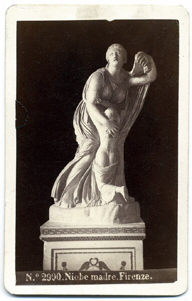 Picture of a Hellenistic sculpture representing Niobe by Giorgio Sommer
