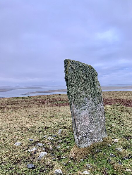 File:Standing stone 2.jpg