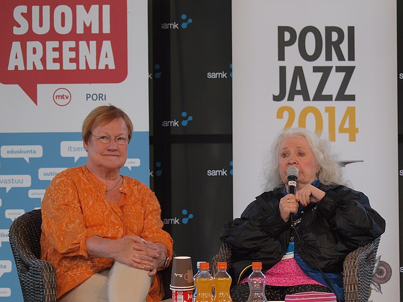 File:Tarja Halonen and Outi Heiskanen at Pori Jazz 2014 (cropped).jpg