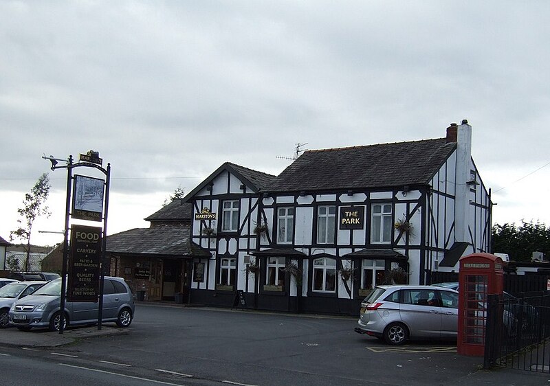 File:The Park pub on Wigan Road - geograph.org.uk - 3335648.jpg