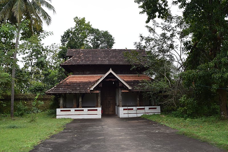 File:Thirunayathod Shivanarayana Temple DSC 1570.jpg