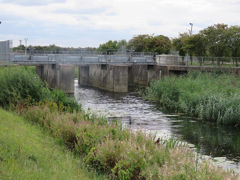 File:Till Washland Main Sluice.jpg