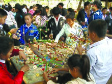 Children in Laos playing with Tinkertoy sets Tinkertoys in Laos.jpg