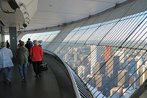 Cn Tower: Lage und Umgebung, Geschichte, Beschreibung