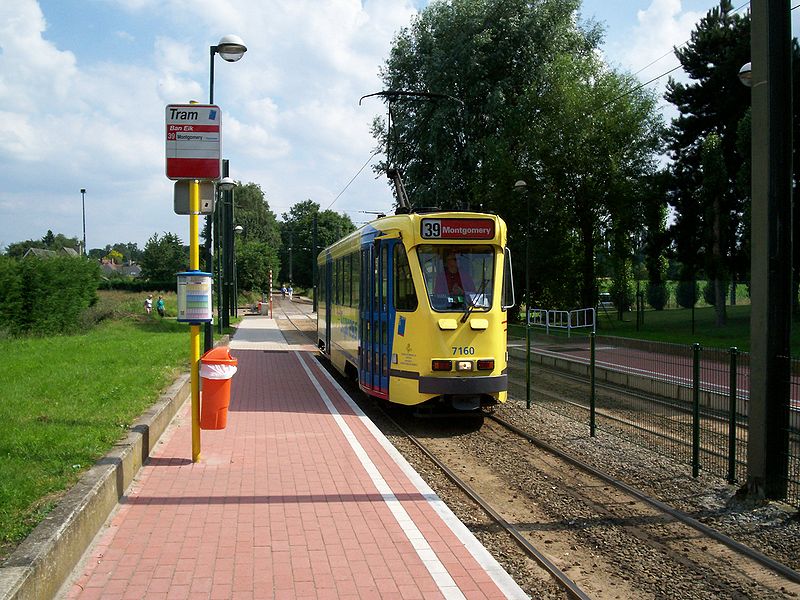 File:TramBrussels ligne39 BanEik versMontg2.JPG