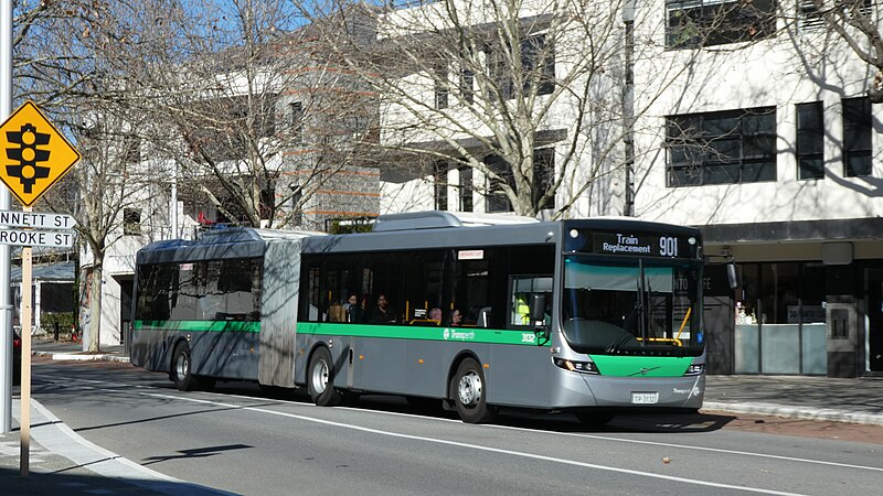 File:Transperth Volvo B8RLEA (Volgren Optimus) TP3132 at Royal Street,East Perth.jpg