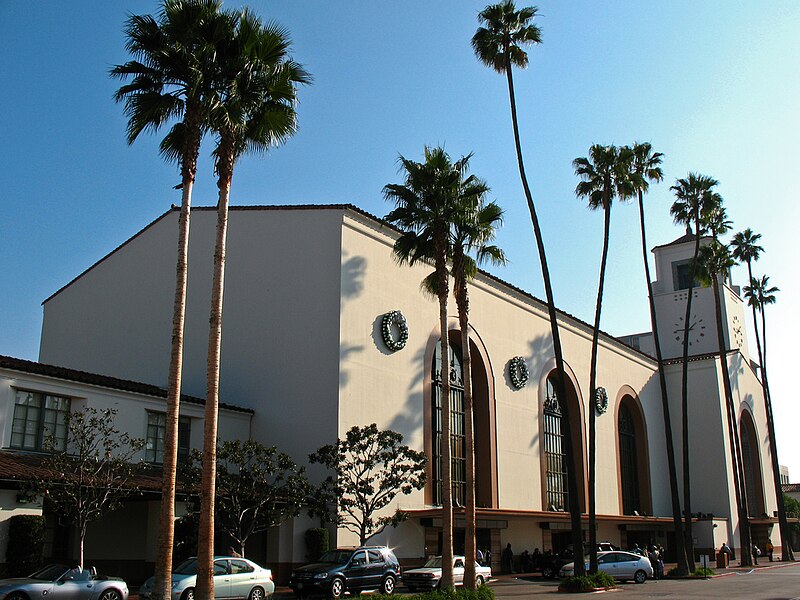 File:Union Station in Downtown Los Angeles.jpg