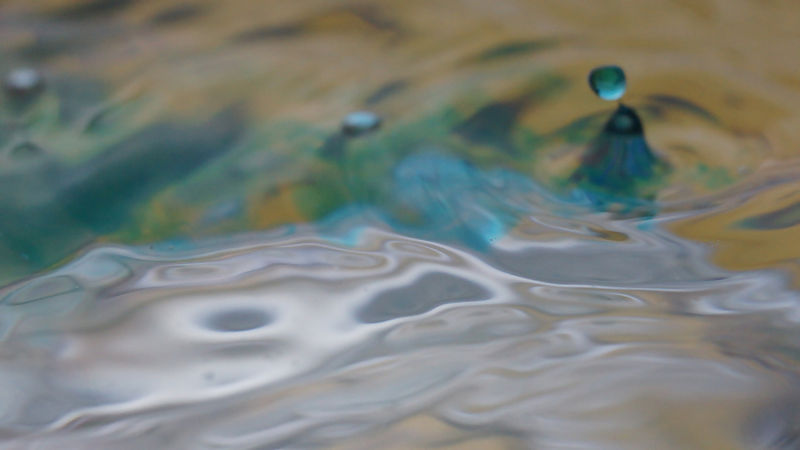 File:Water droplet 5.JPG