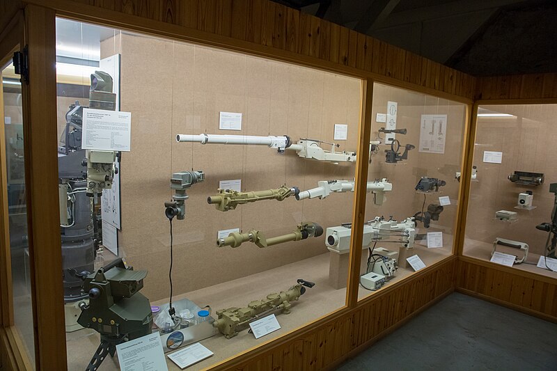 File:Wehrtechnische Sammlung der Bundeswehr (25766333978).jpg