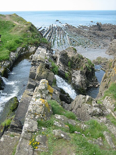 File:Welcombe mouth waterfall.jpg