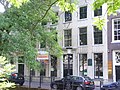 Nederlands: Pand van de voormalige Sint-Willibrordus Mavo aan de Nieuwegracht in Utrecht. Camera location 52° 05′ 21.56″ N, 5° 07′ 27.25″ E  View all coordinates using: OpenStreetMap