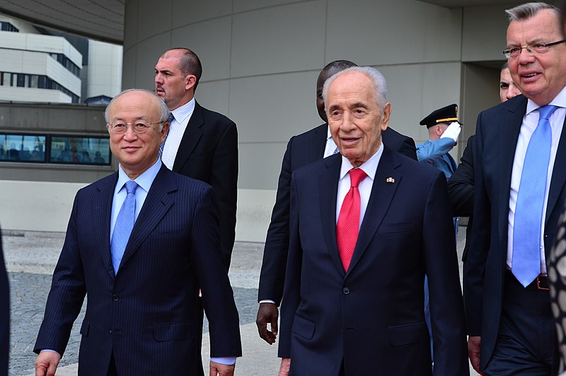 File:Yukiya Amano, Shimon Peres & Yury Fedotov (01910474) (13539841275).jpg