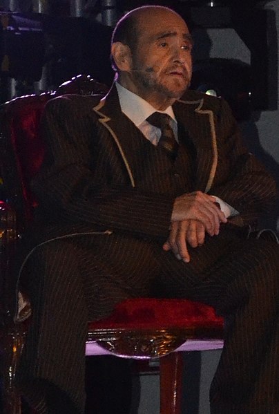 File:Édgar Viviar 01 (cropped).JPG