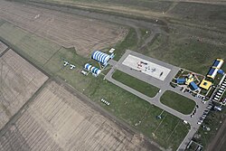 Майское аэродром Днепропетровск вид с высоты парашютного полета.jpg