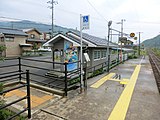 駅入口（2012年5月）