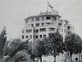 08 LERA Edificio del ministerio de Defensa, sobre la plaza Abaroa, 1948.jpg