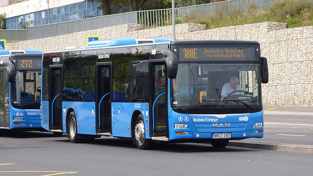 188E busz Kelenföldön