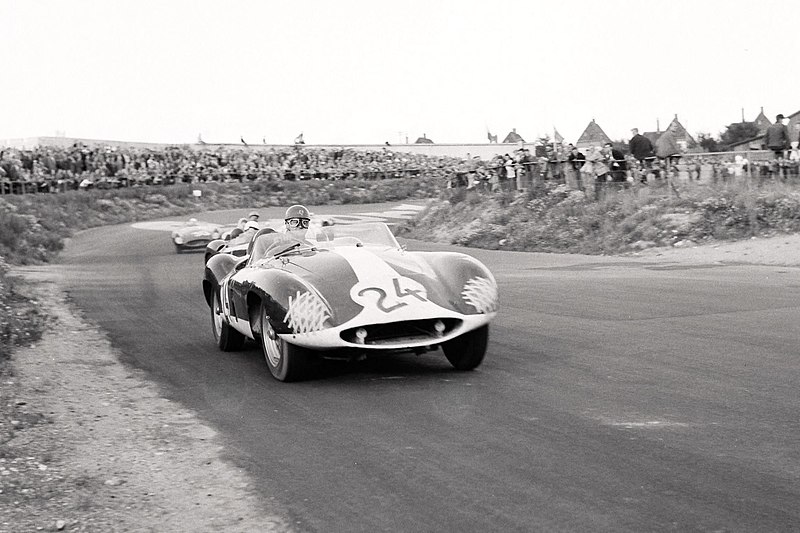 File:1958-08-16 Roskilde WINNER Ferrari 750 0526M Carlsson.jpg