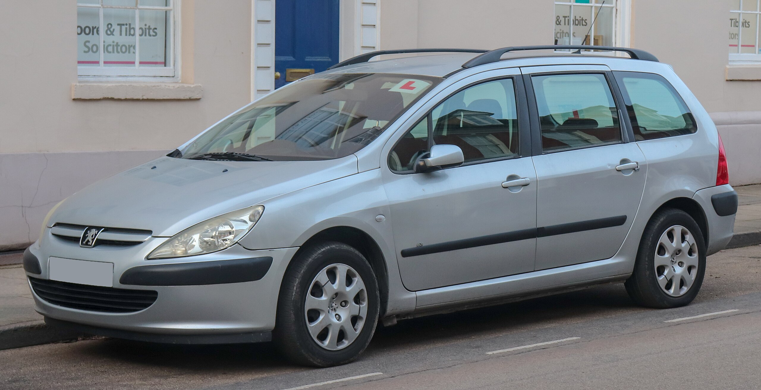 All PEUGEOT 307 SW Models by Year (2002-2008) - Specs, Pictures & History -  autoevolution