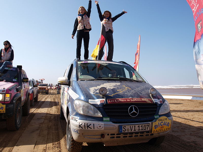 File:2010 Team 317 Finishline Essaouira.JPG