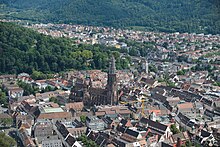 Luftaufnahme der Innenstadt von Nordwesten aus