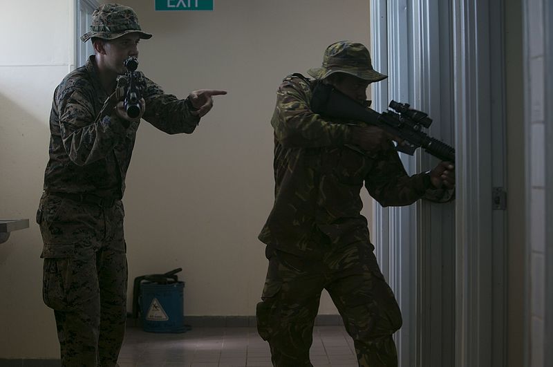 File:2681158 PNGDF room clearance US Marines.jpg