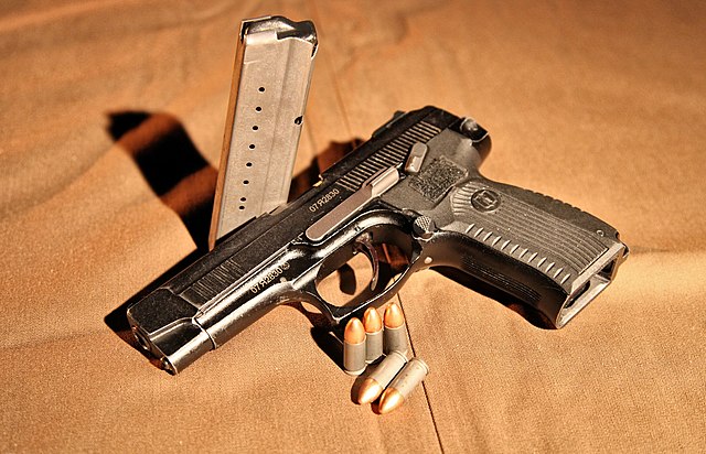 640px-9mm_Yarygin_pistol_PYa.jpg