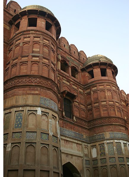 File:Agra Fort entrance (4313785479).jpg