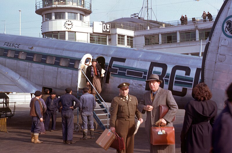 File:Air France, Sud-Est SE-161 Languedoc.jpg