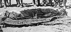 The body of Ali Dinar, November 1916 Ali Dinar.jpg