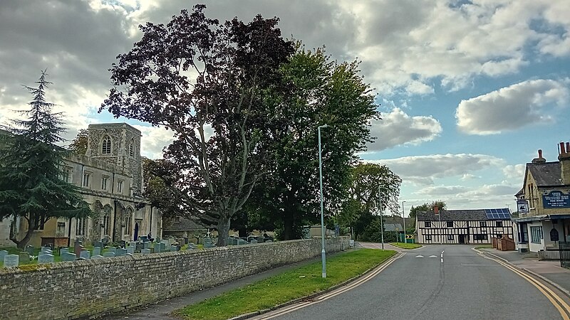 File:Arlesey Church End.jpg