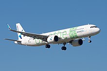 Azores Airlines Airbus A321-200N CS-TSF (40599743781).jpg